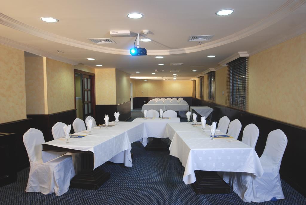 Al Bustan Hotel Sharjah Eksteriør bilde