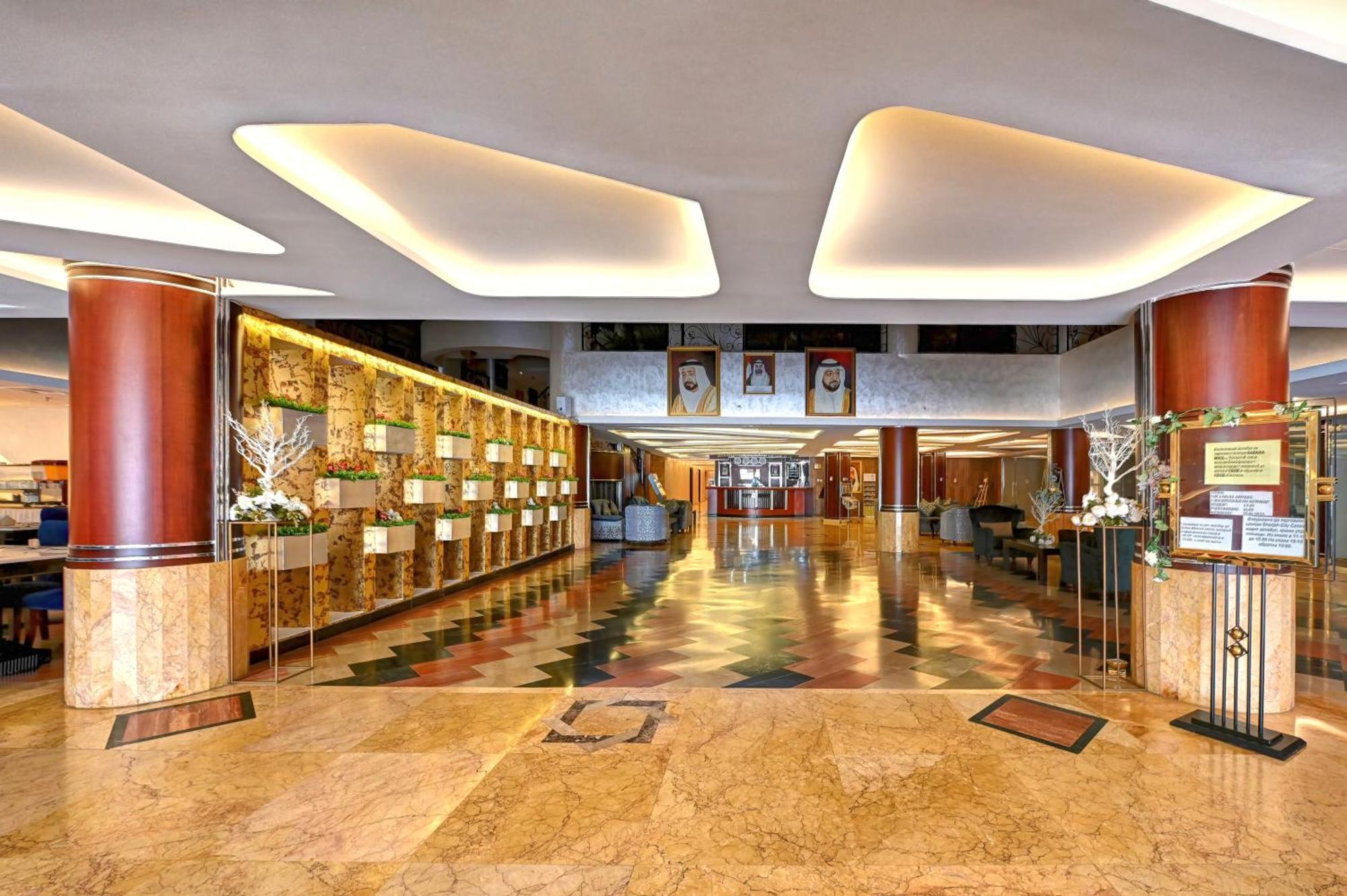 Al Bustan Hotel Sharjah Eksteriør bilde